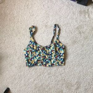 NWOT Adorable Flowered Cropped Top